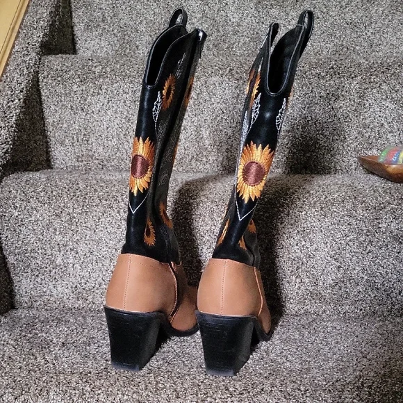 Sunflower Embroidered Black and Tan Women's Boots - Picture 4 of 4